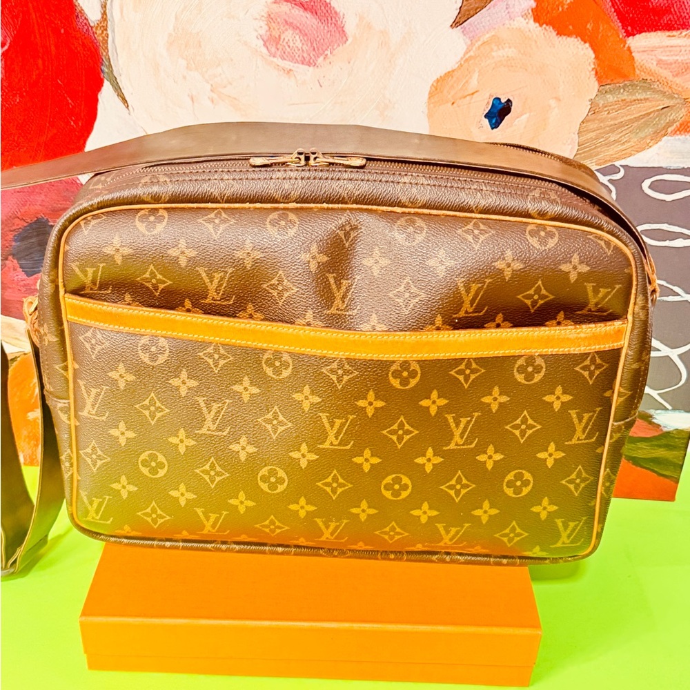 Louis Vuitton Brown Monogram reporter should bag - Picture 8 of 15